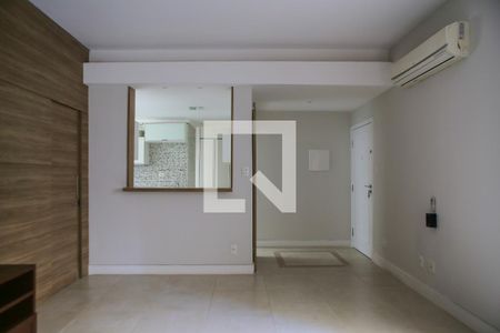 Sala de apartamento para alugar com 3 quartos, 105m² em Gonzaga, Santos
