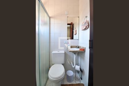 Banheiro da Suíte de casa à venda com 2 quartos, 66m² em Vila Camilopolis, Santo André