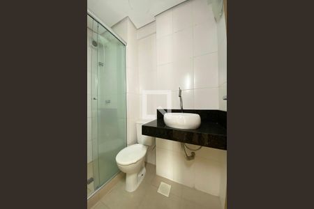 Apartamento à venda com 63m², 2 quartos e 1 vagaBanheiro Social