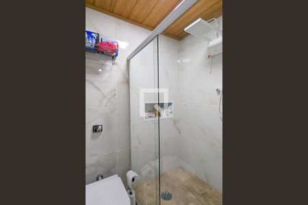 Casa à venda com 300m², 3 quartos e 2 vagasBanheiro da suíte