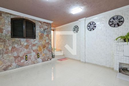 Casa à venda com 300m², 3 quartos e 2 vagasGaragem