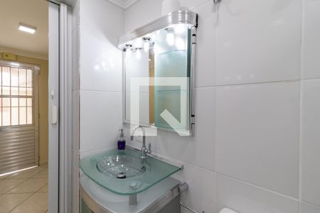 Casa à venda com 70m², 2 quartos e sem vagaBanheiro