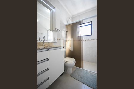 Casa à venda com 127m², 3 quartos e 2 vagas Casa à venda com 127m², 3 quartos e 2 vagasBanheiro suíte