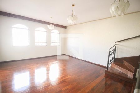 sala de casa para alugar com 3 quartos, 172m² em Vila Aurora (zona Norte), São Paulo