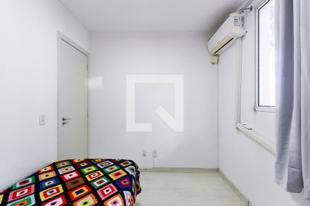 Quarto de apartamento à venda com 2 quartos, 48m² em Costa E Silva, Porto Alegre