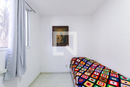 Quarto de apartamento à venda com 2 quartos, 48m² em Costa E Silva, Porto Alegre