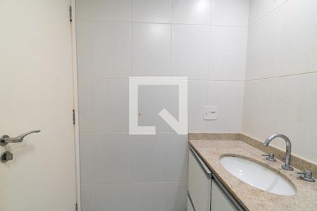 Banheiro da Suíte de apartamento para alugar com 1 quarto, 57m² em Jardim Prudência, São Paulo
