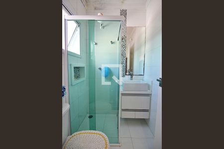 Casa à venda com 274m², 3 quartos e 8 vagasBanheiro do Quarto 3 - Suíte