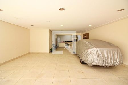 Casa à venda com 274m², 3 quartos e 8 vagasGaragem