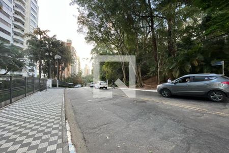 Apartamento para alugar com 180m², 4 quartos e 3 vagas Apartamento para alugar com 180m², 4 quartos e 3 vagasVista da Rua