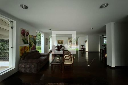 Apartamento para alugar com 180m², 4 quartos e 3 vagas Apartamento para alugar com 180m², 4 quartos e 3 vagasÁrea comum - Salão de festas