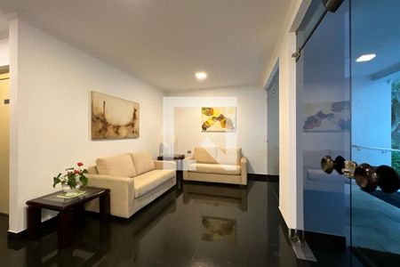 Apartamento para alugar com 180m², 4 quartos e 3 vagas Apartamento para alugar com 180m², 4 quartos e 3 vagasHall Social