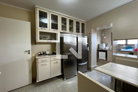 Apartamento para alugar com 180m², 4 quartos e 3 vagas Apartamento para alugar com 180m², 4 quartos e 3 vagasCopa