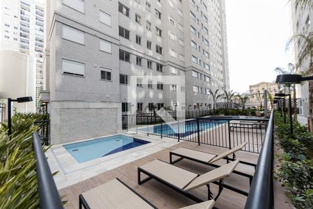 Apartamento à venda com 39m², 2 quartos e sem vagaÁrea comum - Piscina