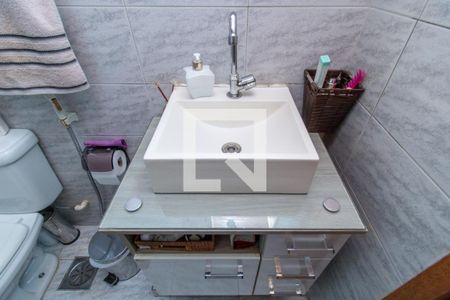 Apartamento à venda com 60m², 2 quartos e 1 vaga Apartamento à venda com 60m², 2 quartos e 1 vagaDetalhe do Banheiro