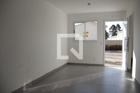 Sala de casa de condomínio para alugar com 2 quartos, 72m² em Chácara Faggion, Suzano