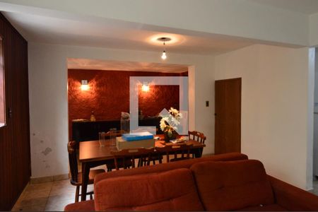 Sala de casa à venda com 2 quartos, 136m² em Vila Gomes Cardim, São Paulo