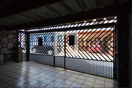 Casa à venda com 136m², 2 quartos e 2 vagasGaragem