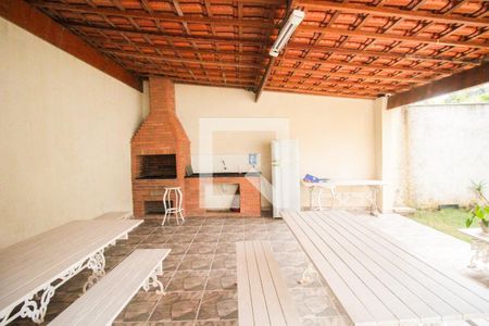 Apartamento para alugar com 47m², 2 quartos e 1 vaga Apartamento para alugar com 47m², 2 quartos e 1 vagaÁrea comum - Churrasqueira