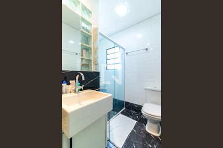 Casa à venda com 350m², 5 quartos e 3 vagasBanheiro da Suíte 4