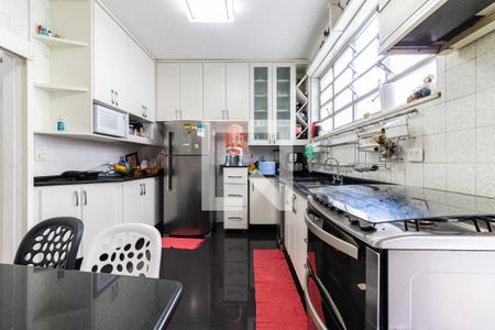 Casa à venda com 350m², 5 quartos e 3 vagasCozinha