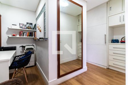 Casa à venda com 350m², 5 quartos e 3 vagasSuíte 4