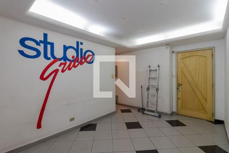 Sala  de apartamento para alugar com 3 quartos, 180m² em Aclimação, São Paulo