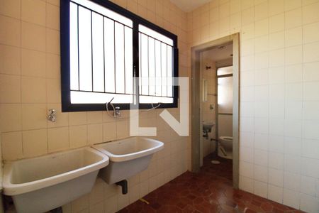 Apartamento para alugar com 258m², 3 quartos e 1 vagaÁrea de Serviço