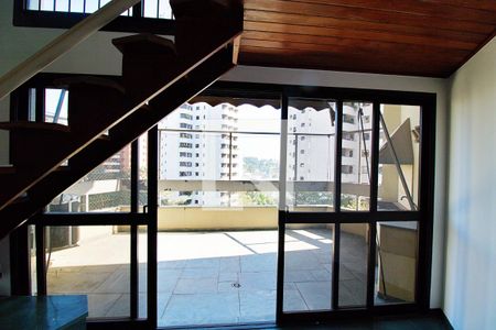 Apartamento para alugar com 258m², 3 quartos e 1 vagaSala