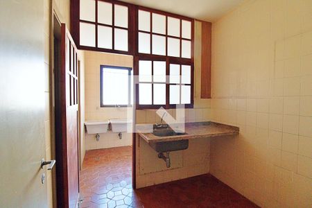 Apartamento para alugar com 258m², 3 quartos e 1 vagaÁrea de Serviço
