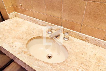 Apartamento para alugar com 258m², 3 quartos e 1 vagaBanheiro da Suíte 2