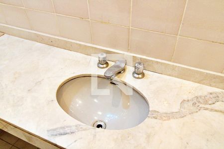 Apartamento para alugar com 258m², 3 quartos e 1 vagaBanheiro