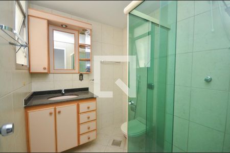 Apartamento à venda com 100m², 2 quartos e 1 vaga Apartamento à venda com 100m², 2 quartos e 1 vagaBanheiro