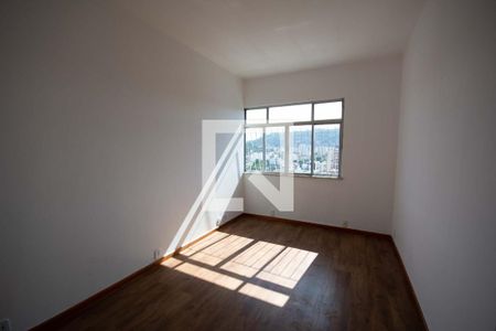 Sala de Apartamento com 2 quartos, 62m² Maracanã