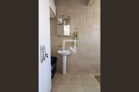 Casa à venda com 120m², 5 quartos e 5 vagas Casa à venda com 120m², 5 quartos e 5 vagasBanheiro 3