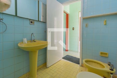 Casa à venda com 600m², 3 quartos e 5 vagasBanheiro