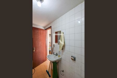 Casa à venda com 200m², 4 quartos e 3 vagas Casa à venda com 200m², 4 quartos e 3 vagasBanheiro de serviço