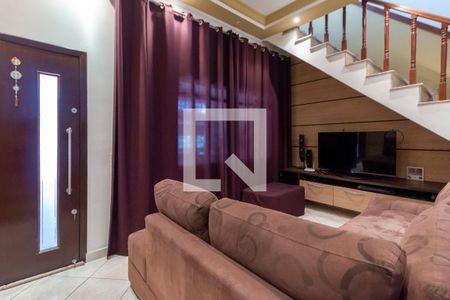 Casa para alugar com 3 quartos, 290m² em Conjunto Residencial Jose Boni, São Paulo