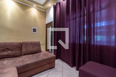 Casa para alugar com 3 quartos, 290m² em Conjunto Residencial Jose Boni, São Paulo