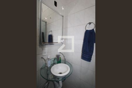 Casa à venda com 174m², 3 quartos e 2 vagasBanheiro da Suíte