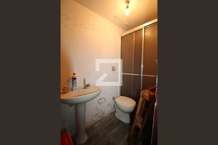 Casa à venda com 174m², 3 quartos e 2 vagasBanheiro externo