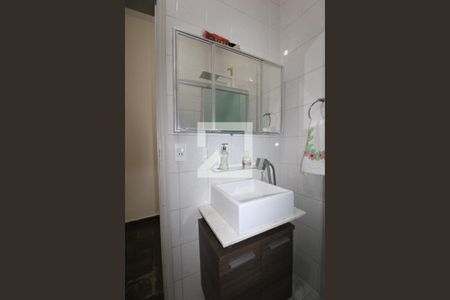 Casa à venda com 174m², 3 quartos e 2 vagasBanheiro Social