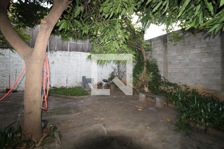 Casa à venda com 174m², 3 quartos e 2 vagasQuintal