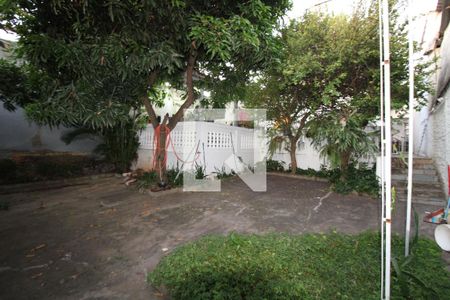 Casa à venda com 174m², 3 quartos e 2 vagasQuintal