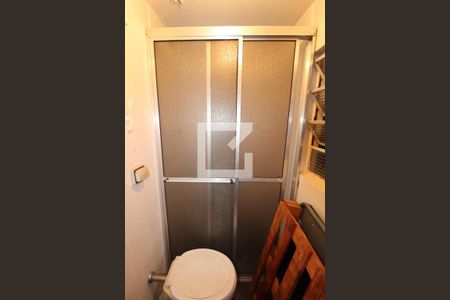 Casa à venda com 174m², 3 quartos e 2 vagasBanheiro externo