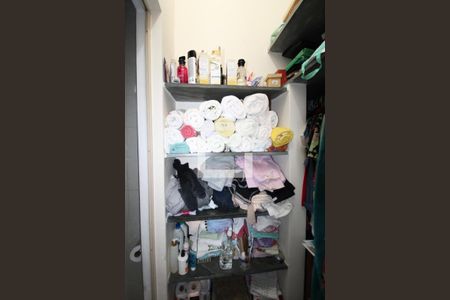 Casa à venda com 174m², 3 quartos e 2 vagasCloset do Quarto 3 (suíte)