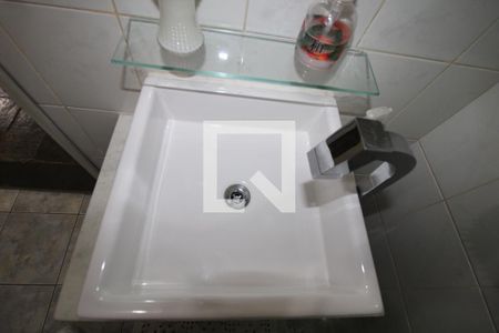 Casa à venda com 174m², 3 quartos e 2 vagasBanheiro Social