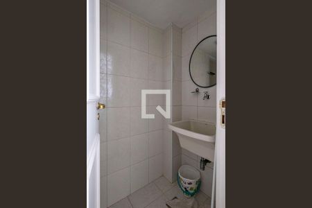 Apartamento para alugar com 80m², 3 quartos e 1 vagaÁrea de Serviço - Banheiro