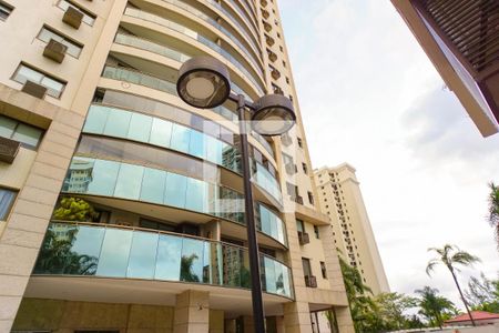 Apartamento à venda com 125m², 3 quartos e 1 vagaFachada