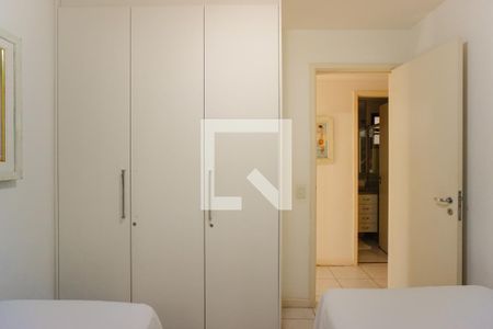 Apartamento à venda com 125m², 3 quartos e 1 vagaQuarto 2